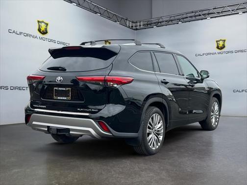 2022 Toyota Highlander Platinum