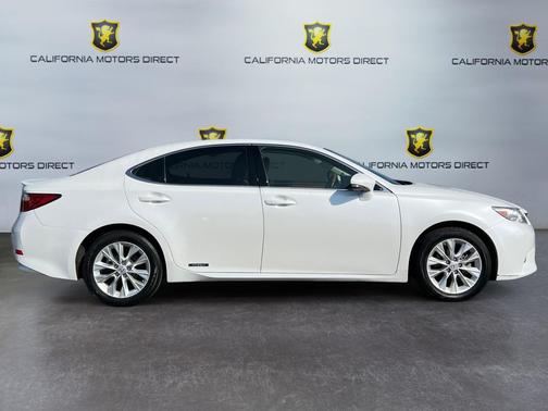 2013 Lexus ES 300h Base