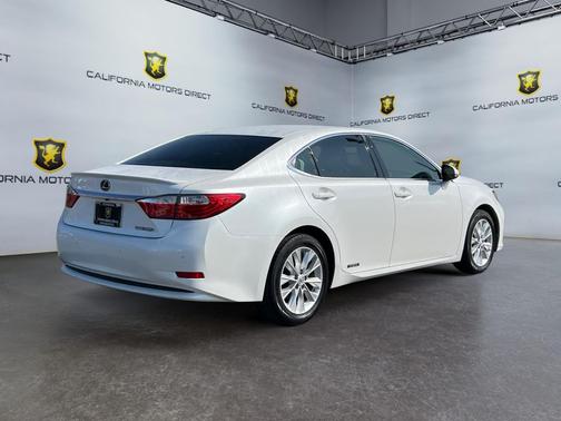 2013 Lexus ES 300h Base