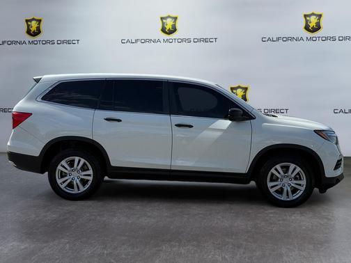 White Diamond Pearl 2017 Honda Pilot LX