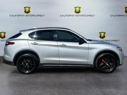 2020 Alfa Romeo Stelvio Base