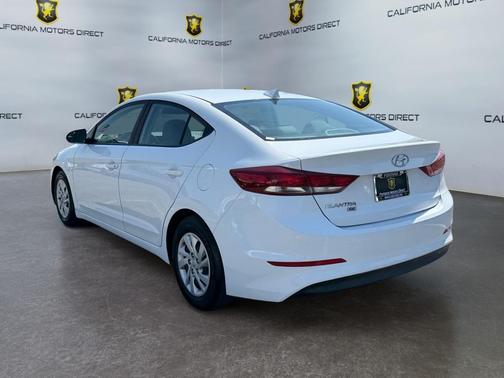 Quartz White Pearl 2017 Hyundai ELANTRA SE
