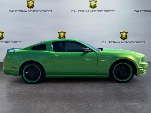 2013 Ford Mustang V6
