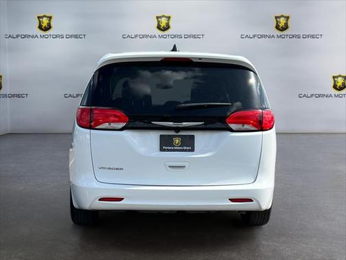 2023 Chrysler Voyager LX