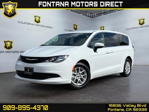 2023 Chrysler Voyager LX