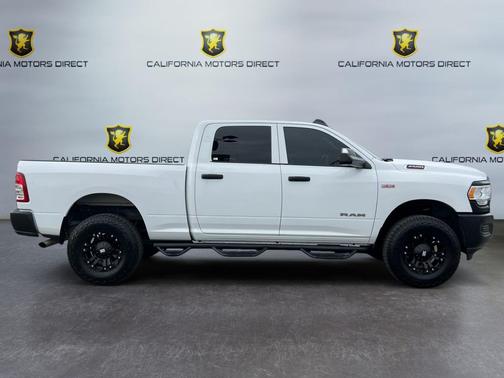 2021 RAM 2500 Tradesman Crew Cab 4x4 6'4' Box
