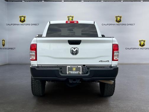 2021 RAM 2500 Tradesman Crew Cab 4x4 6'4' Box
