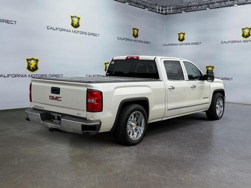 White Diamond Tricoat 2015 GMC Sierra 1500 SLT