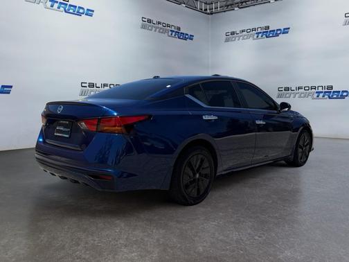 2020 Nissan Altima S FWD