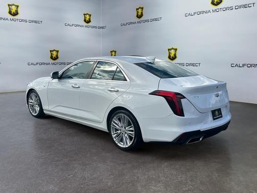 2023 Cadillac CT4 Premium Luxury