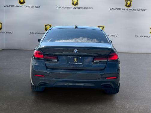 2022 BMW 530 i