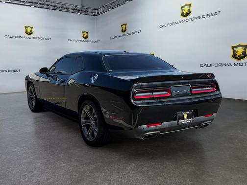 Pitch Black Clearcoat 2021 Dodge Challenger R/T