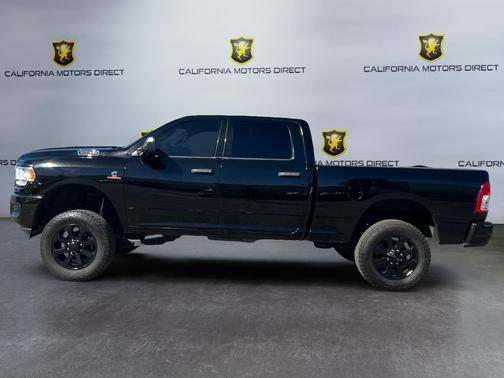 2020 RAM 2500 Tradesman Crew Cab 4X4 6'4' Box