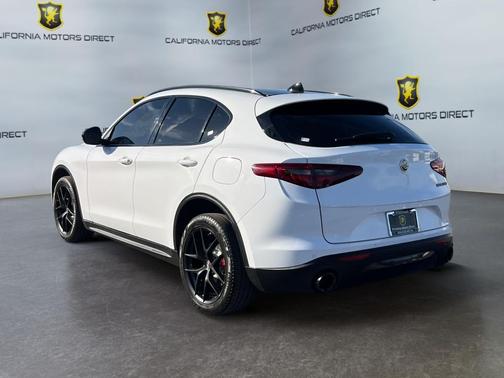 2019 Alfa Romeo Stelvio Sport