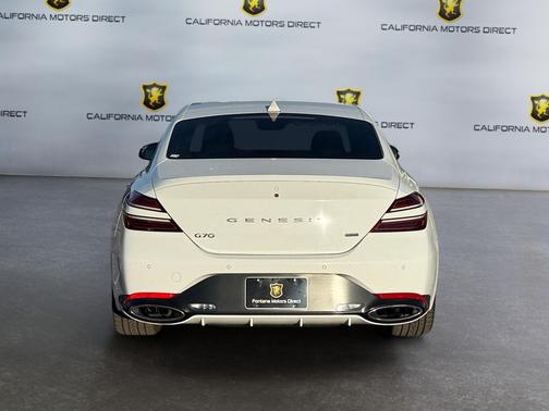 2022 Genesis G70 3.3T RWD
