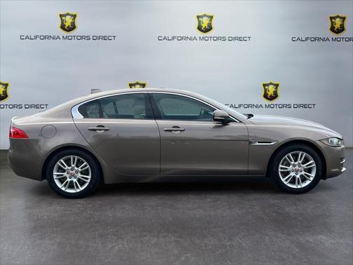 2017 Jaguar XE 25t Premium