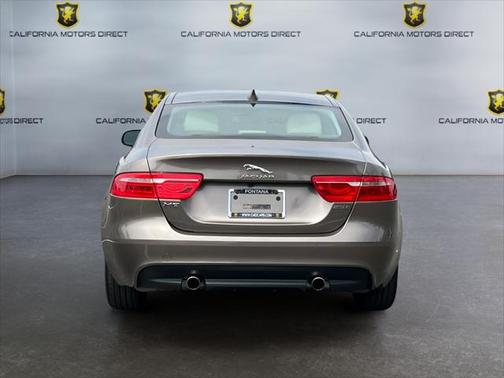 2017 Jaguar XE 25t Premium