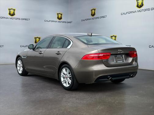 2017 Jaguar XE 25t Premium
