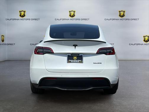 2022 Tesla Model Y Long Range Dual Motor All-Wheel Drive