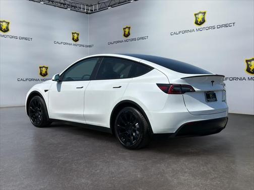 2022 Tesla Model Y Long Range Dual Motor All-Wheel Drive