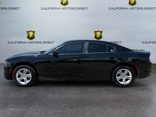 Pitch Black Clearcoat 2020 Dodge Charger SXT