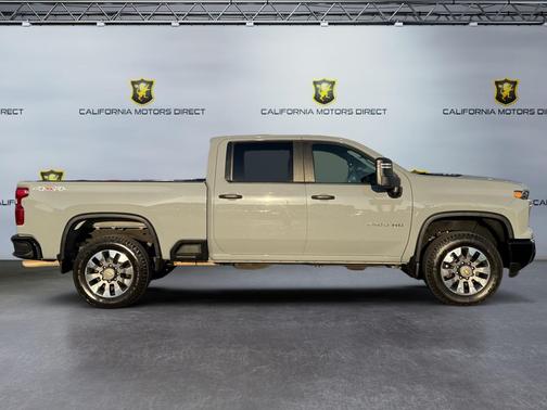 2024 Chevrolet Silverado 2500 Custom