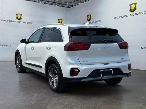 2022 Kia Niro LXS