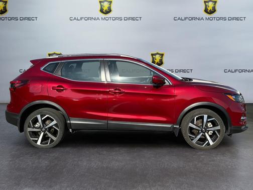 Scarlet Ember Pearl Metallic 2022 Nissan Rogue Sport SL
