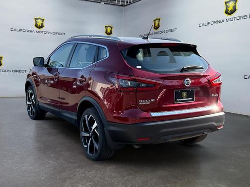Scarlet Ember Pearl Metallic 2022 Nissan Rogue Sport SL