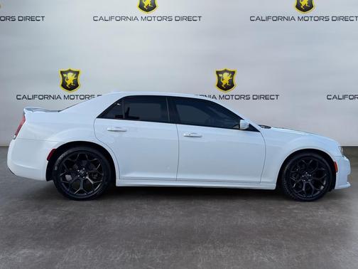 2019 Chrysler 300 S