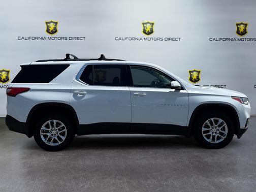 Summit White 2019 Chevrolet Traverse LT Cloth