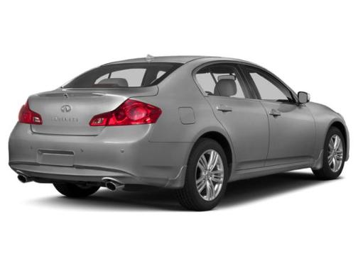 2015 INFINITI Q40 Base