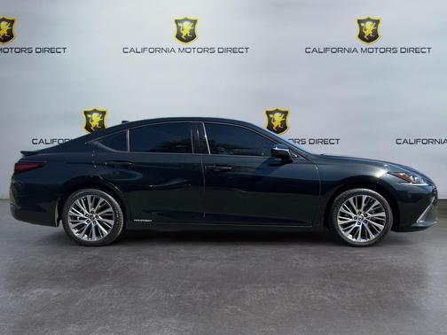 2021 Lexus ES 300h Base