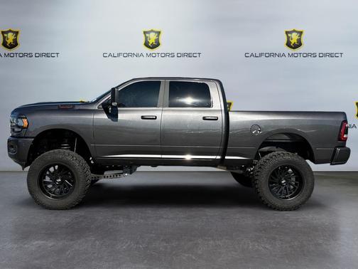 2022 RAM 2500 Big Horn Crew Cab 4x4 6'4' Box