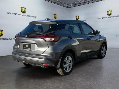 2024 Nissan Kicks S