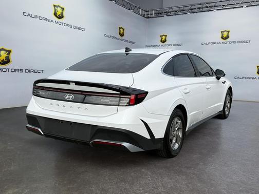 2025 Hyundai SONATA SE