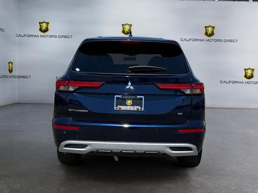 Cosmic Blue Metallic 2024 Mitsubishi Outlander SE 2.5 2WD