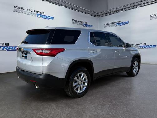 2021 Chevrolet Traverse LS