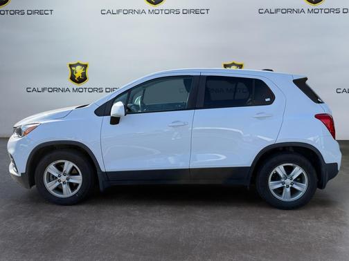 Summit White 2020 Chevrolet Trax LS