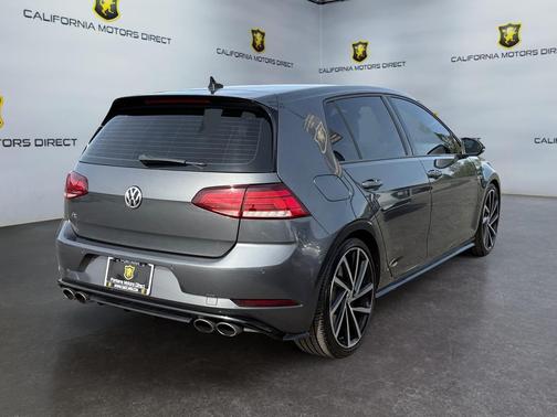 2018 Volkswagen Golf R 2.0T DSG