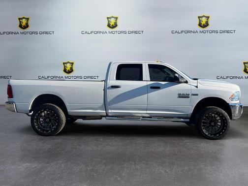 2018 RAM 2500 Tradesman Crew Cab 4x4 8' Box