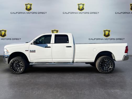 2018 RAM 2500 Tradesman Crew Cab 4x4 8' Box