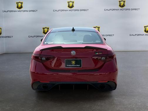 Rosso Alfa 2017 Alfa Romeo Giulia Ti