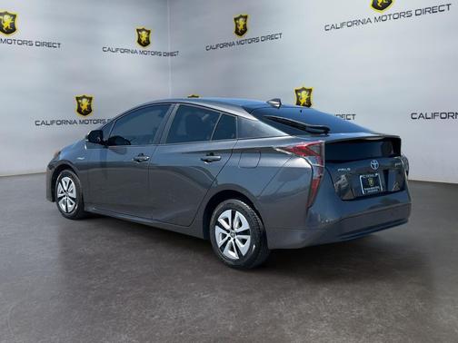 2016 Toyota Prius Three