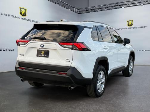 2020 Toyota RAV4 Hybrid LE