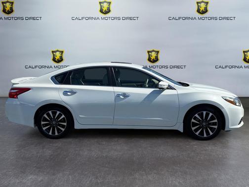 Pearl White 2016 Nissan Altima 2.5 SL