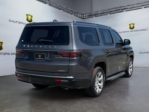 Baltic Gray Metallic Clearcoat 2022 Jeep Wagoneer Series II 4x2