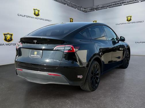 2023 Tesla Model Y Long Range Dual Motor All-Wheel Drive