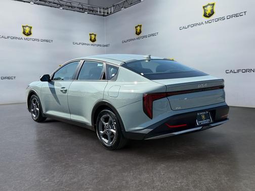 Morning Haze 2025 Kia K4 LXS