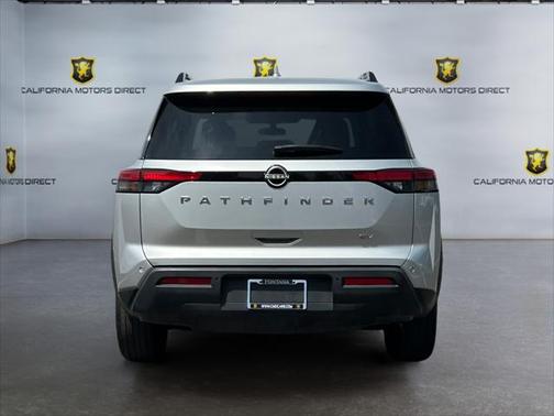 2023 Nissan Pathfinder SV FWD